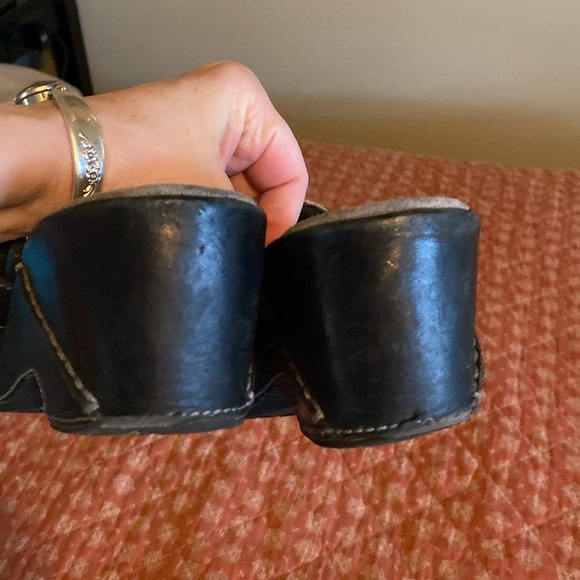 Clarks size 8 Clog Leather - Picture 5 of 9